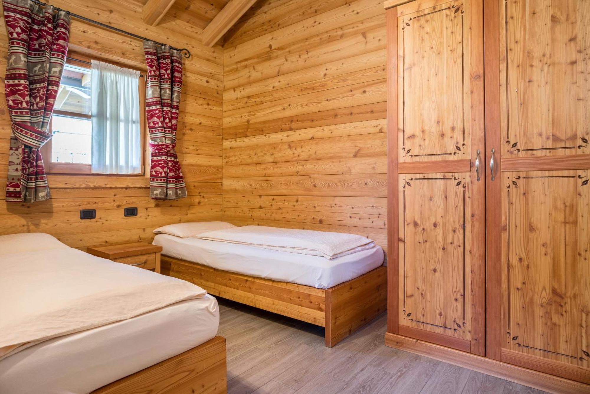 Chalet Camping Fae 1 Madonna di Campiglio Ngoại thất bức ảnh