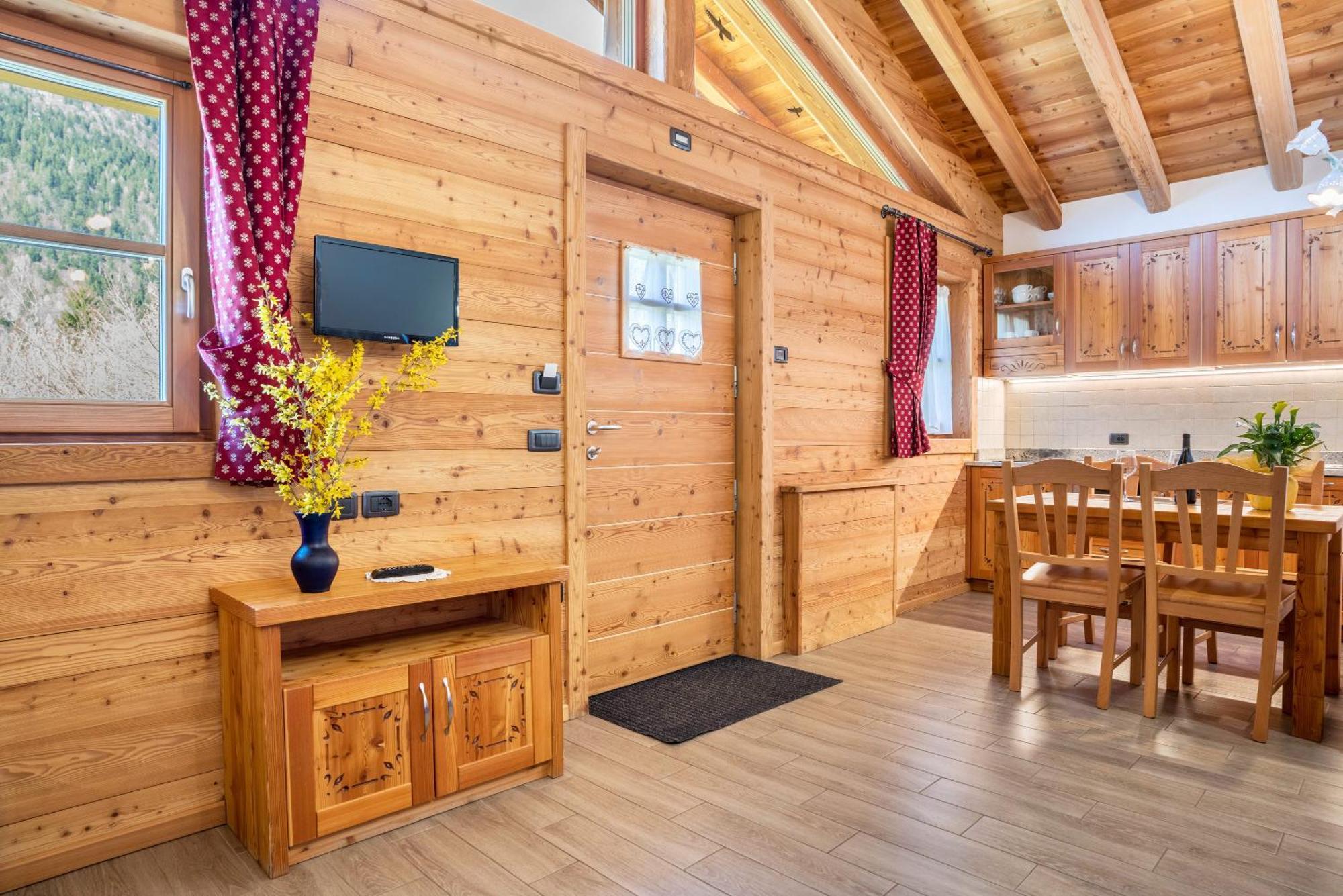 Chalet Camping Fae 1 Madonna di Campiglio Ngoại thất bức ảnh